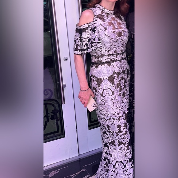 Marchessa Notte black & white floral embroidered size 4 nwt - Picture 11 of 13